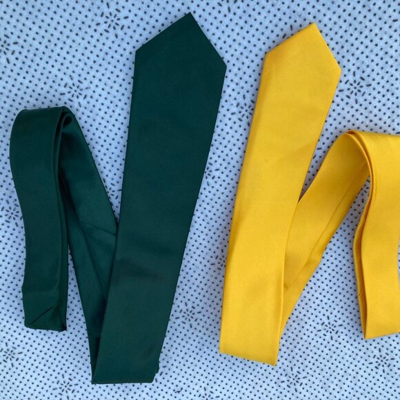 Slim Skinny Lot of 2 Wedding Men Regular Groom Yellow and Forest Green Ties New - Picture 6 of 9